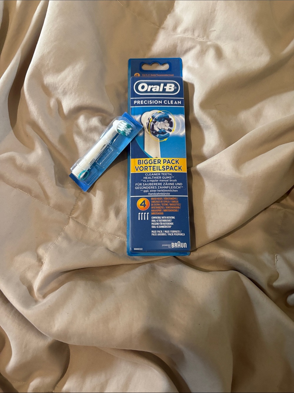 Oral-B Precision Clean Replacement Brush Heads – Blue (4 Pack)